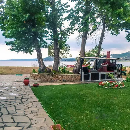 Villa Wonderful Stone House Infront Of The Sea.