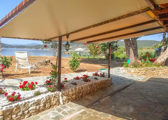 Wonderful Stone House Infront Of The Sea.
